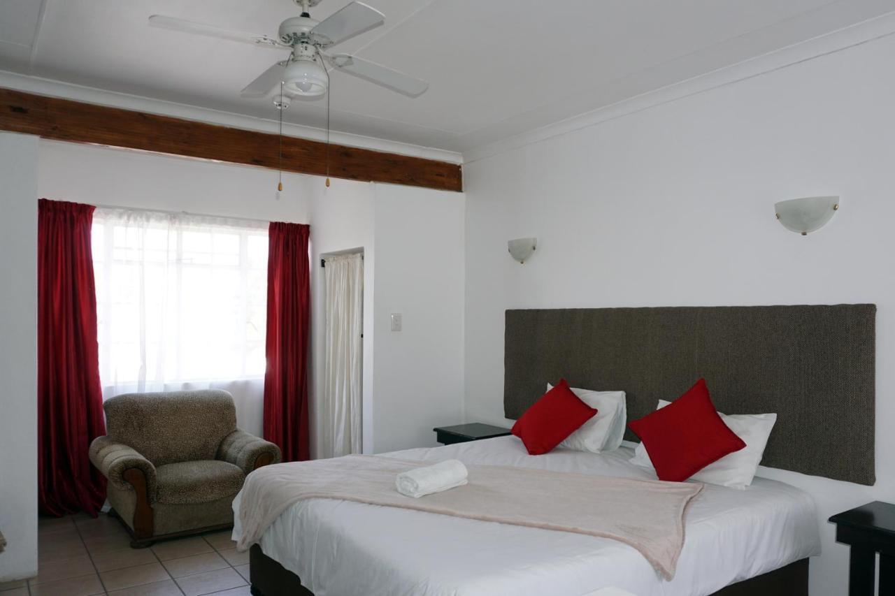 Sheba Rock Guesthouse 内尔斯普雷特 外观 照片