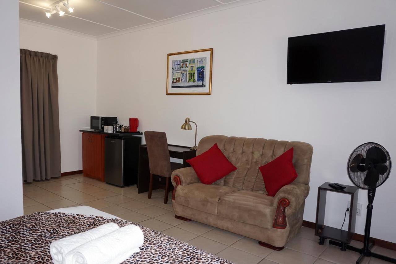 Sheba Rock Guesthouse 内尔斯普雷特 外观 照片