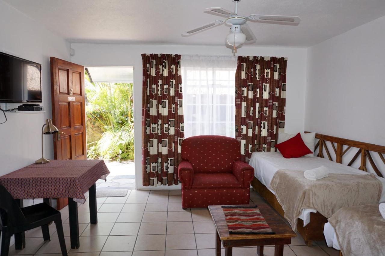 Sheba Rock Guesthouse 内尔斯普雷特 外观 照片
