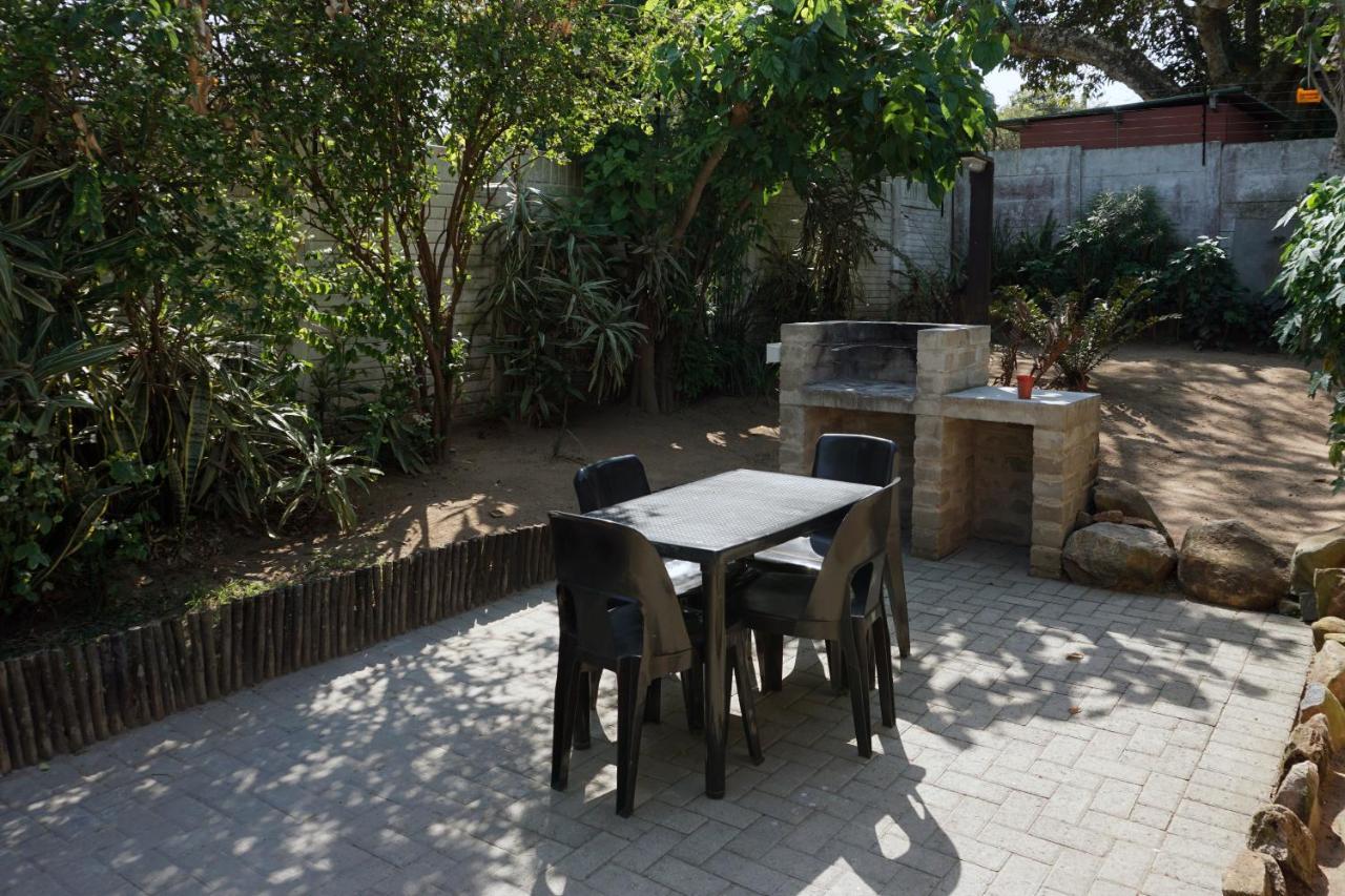 Sheba Rock Guesthouse 内尔斯普雷特 外观 照片