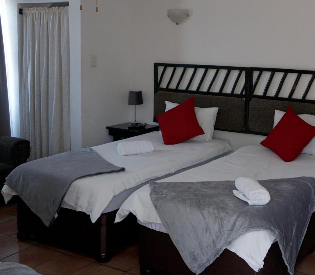 Sheba Rock Guesthouse 内尔斯普雷特 外观 照片