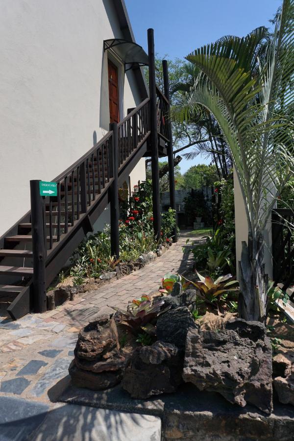 Sheba Rock Guesthouse 内尔斯普雷特 外观 照片