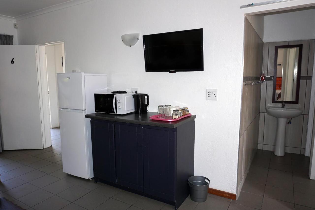 Sheba Rock Guesthouse 内尔斯普雷特 外观 照片